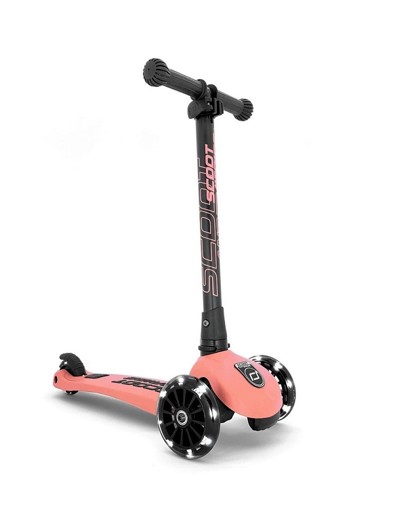 Scoot and Ride Highwaykick 3 LED Peach SR96357