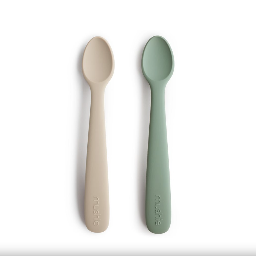 Mushie Silicone Feeding Spoons 2-Pack- Cambridge Blue/Shifting Sand 2360275