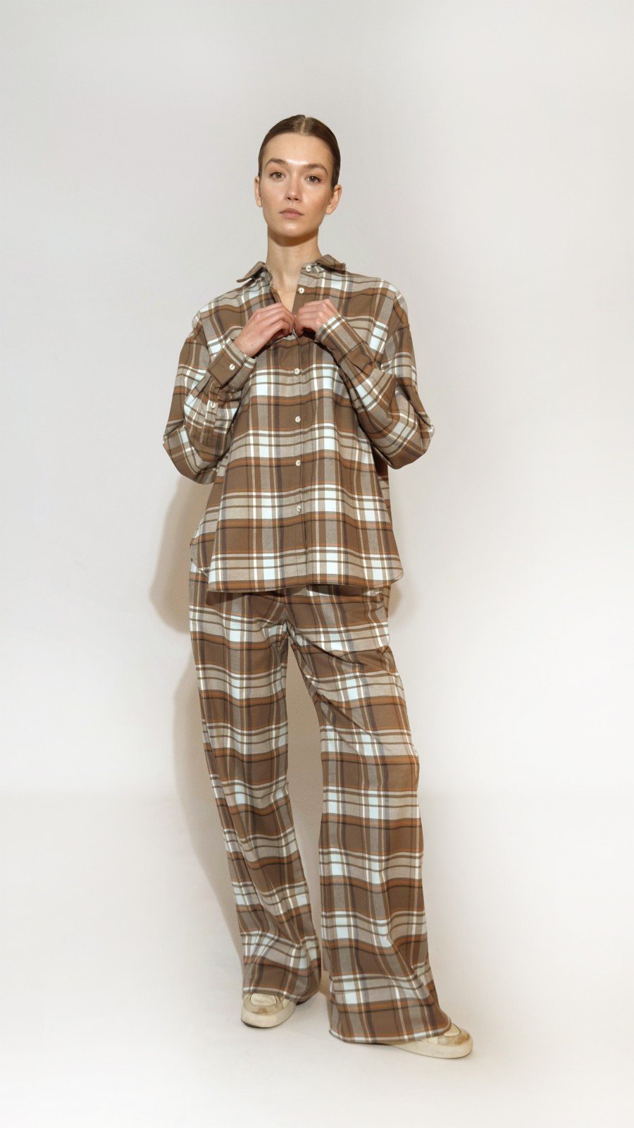 Brown blue checkered pants, long 0049_LM033