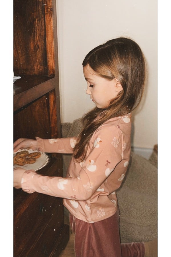 Top with all-over cat print