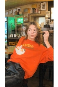 Hebe.Concept collab Anna Panna  sweater orange RAMEN for adults super ovesize