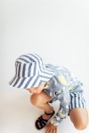 Sun hat with marine blue stripes for boys SS24482