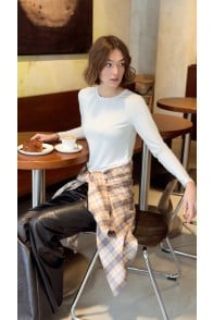 Lazy Monday slim fit top off-white