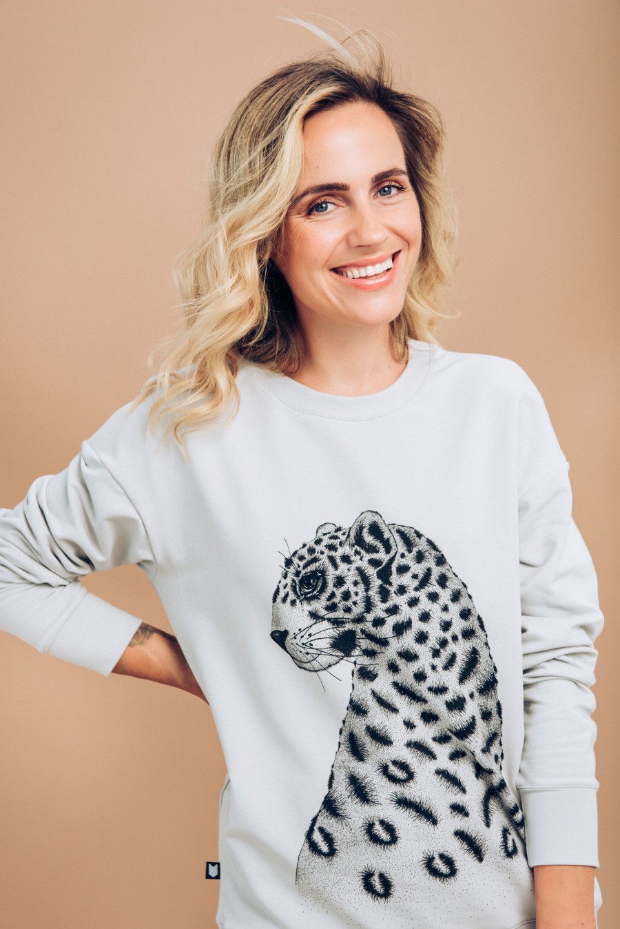 Warm sweater light grey with leopard for adults SS20188