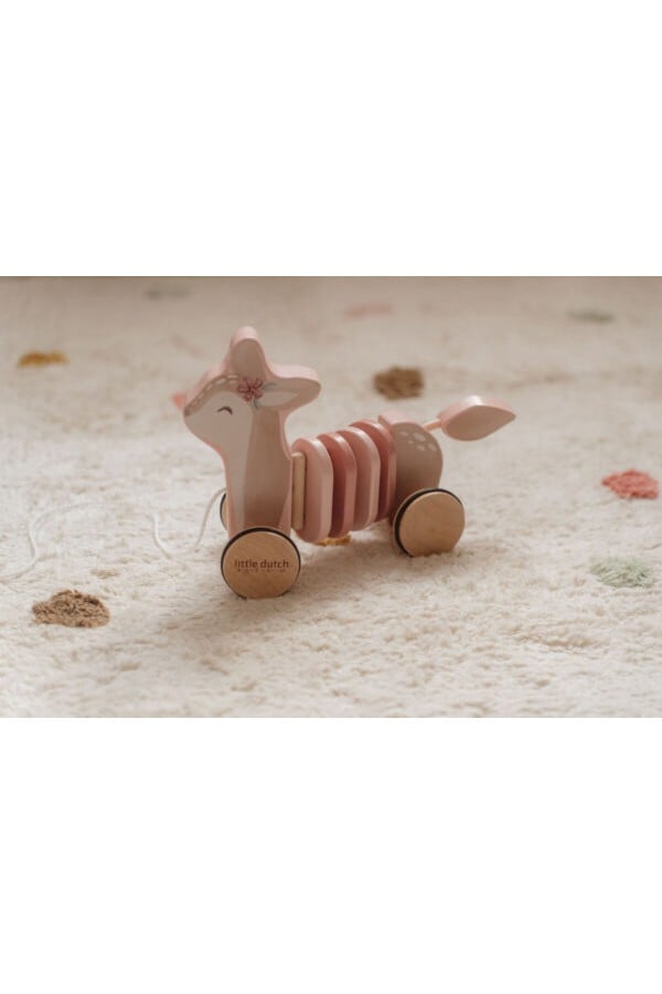 Pull-along wiggle Deer Fairy Garden LD7357