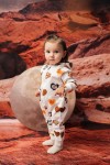 Hooded romper with overall big heart print FW24083