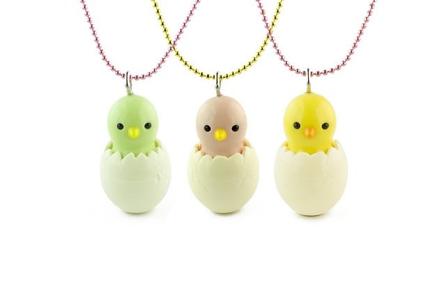 Chick necklace POP20