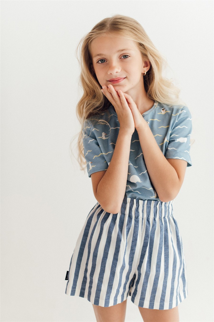 Shorts with marine blue stripes for girls SS21329
