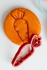 MĪCI  stencil Carrot