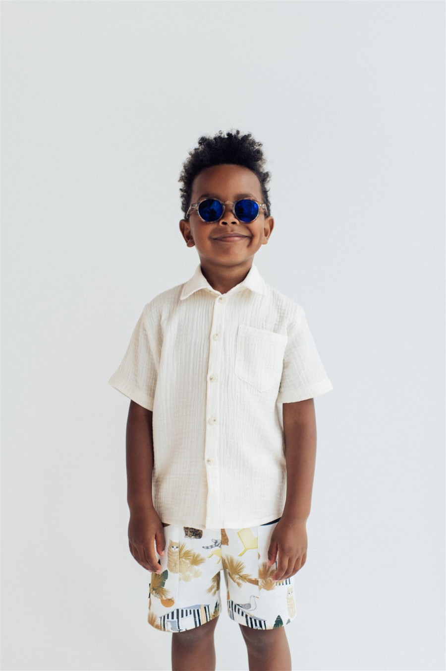 Warm shorts with white animal print for boys SS21222