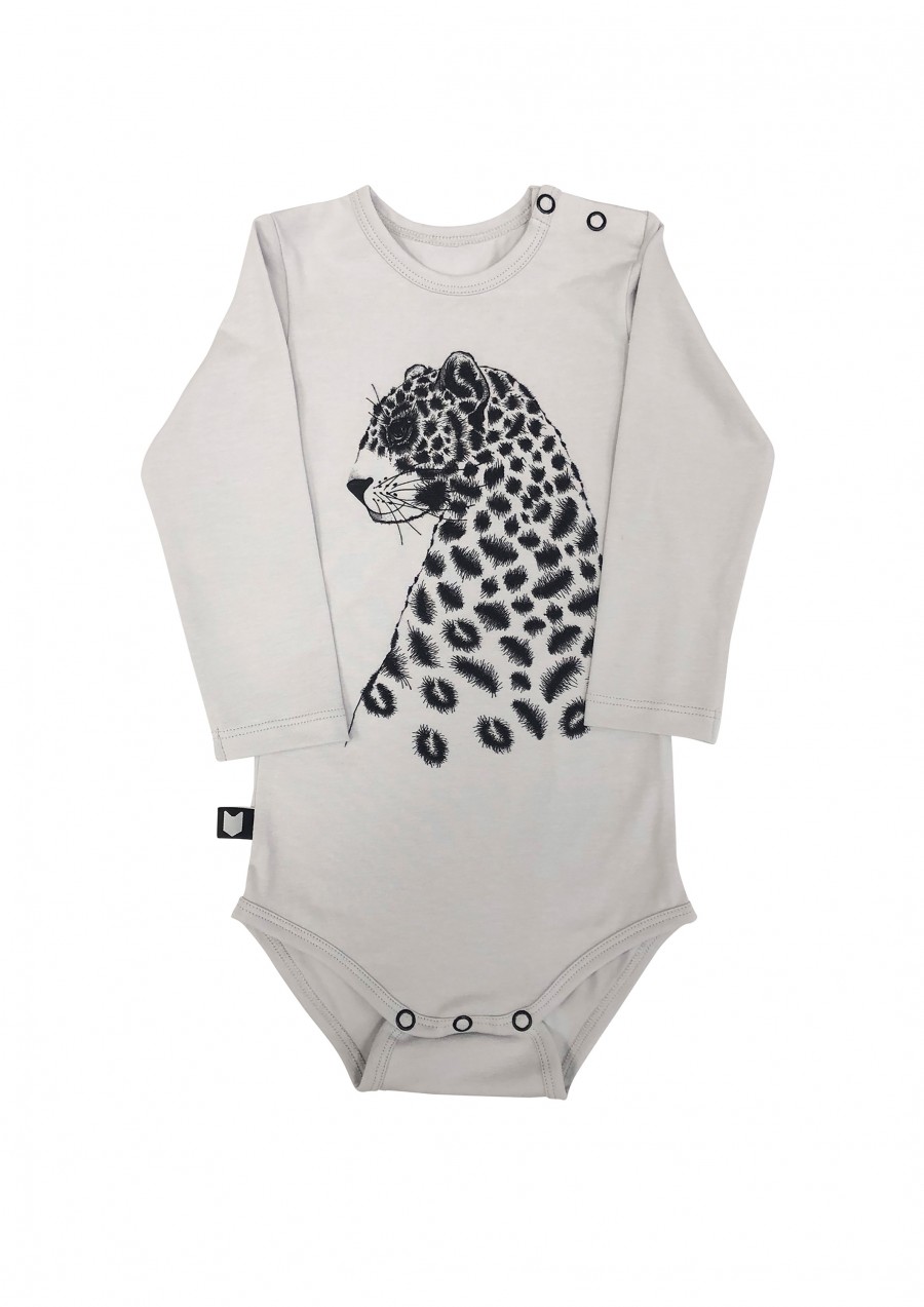 Body light grey with leopard SS20134