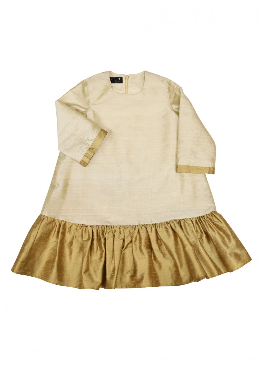 Exclusive dress champagne color with golden ruffle FW19165