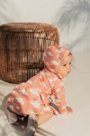 Hat for newborns with pink cloud print SS21100