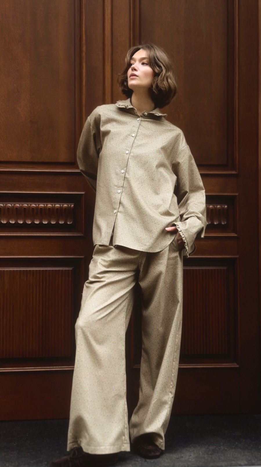 Lazy blossom beige pants, regular 0038_LM010 Lazy blossom beige pants, regular 0038_LM010