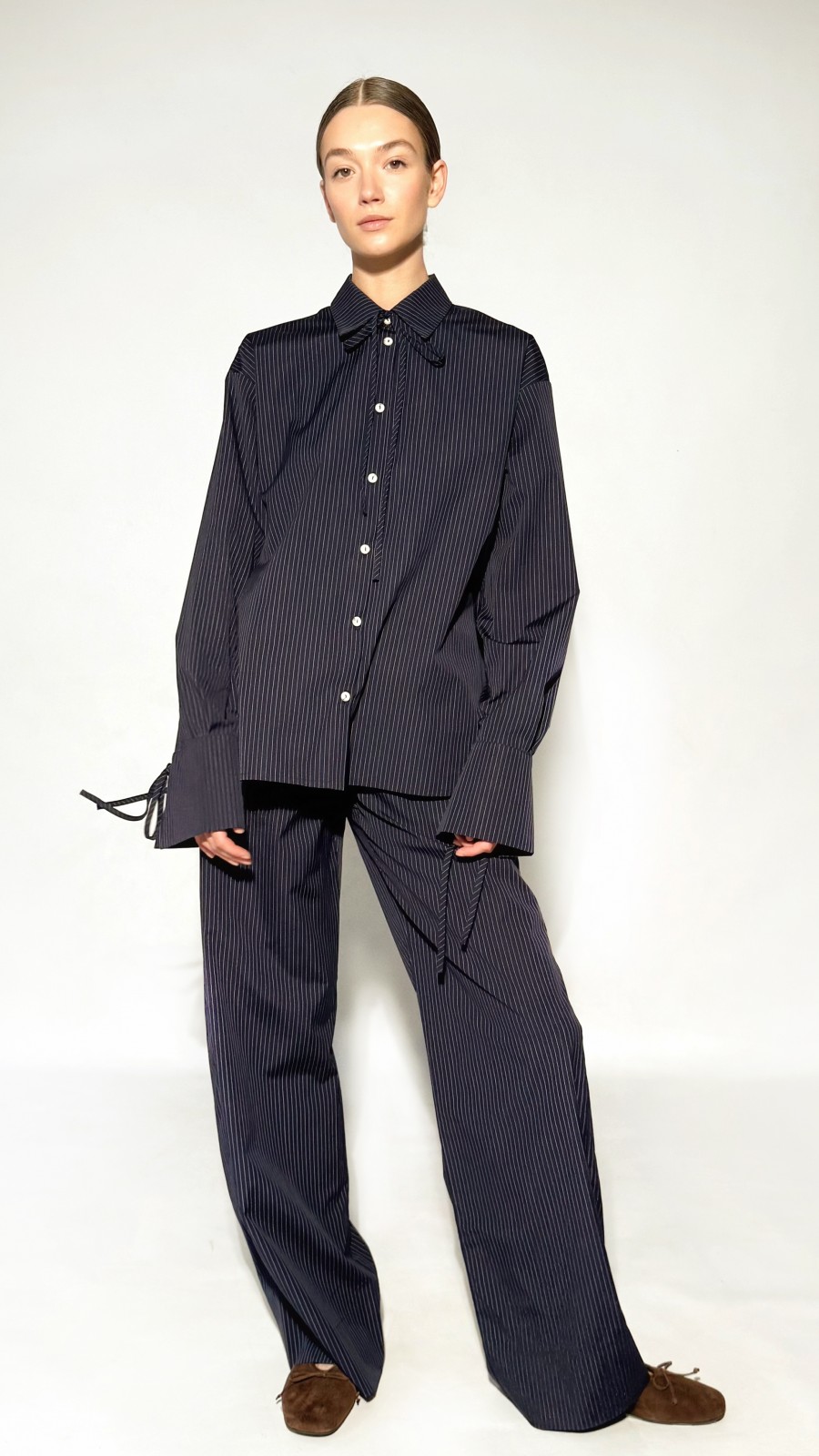 Dark navy pants, long 0049_LM043