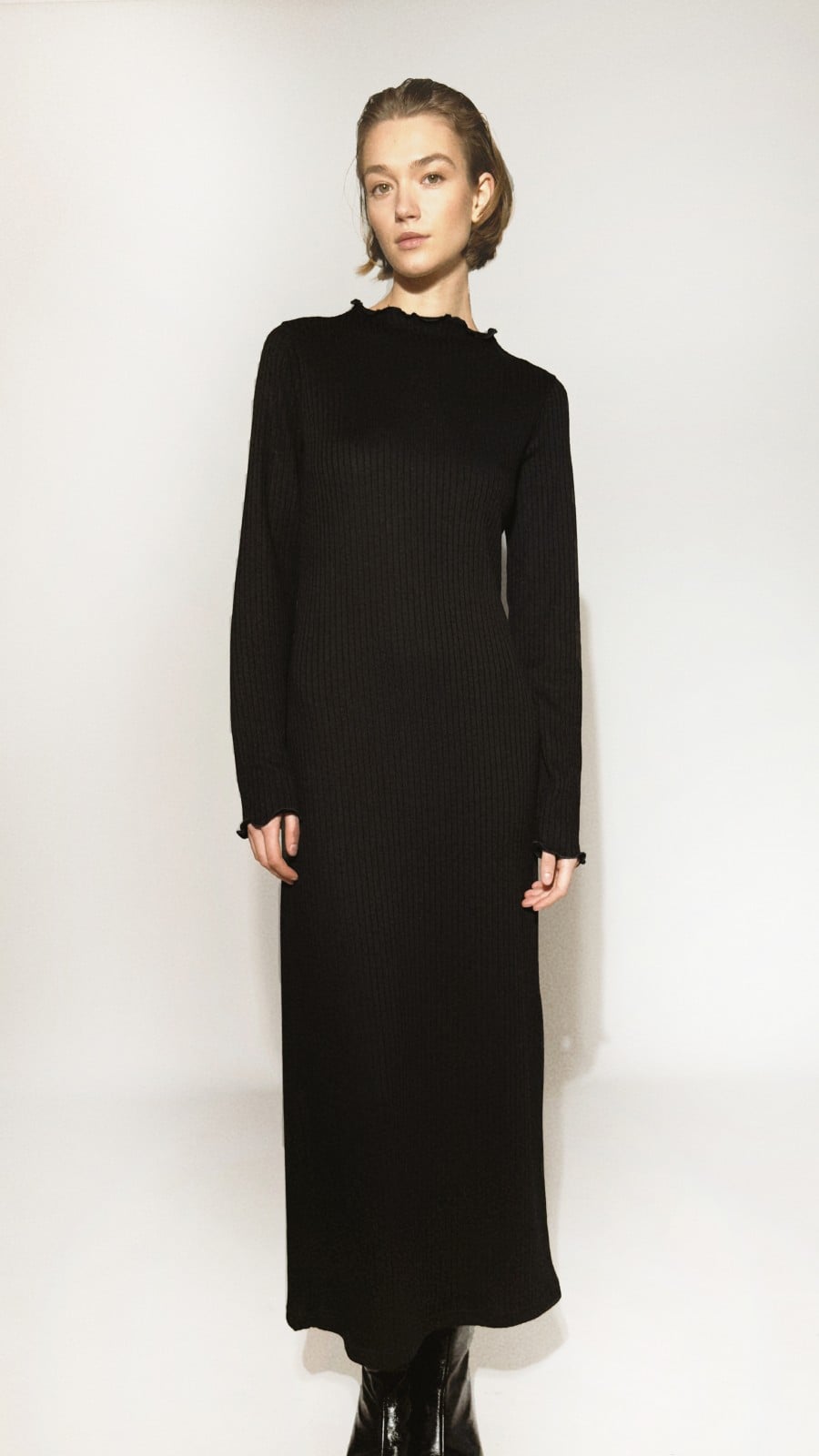 Black knitted slim fit dress 0397_LM053